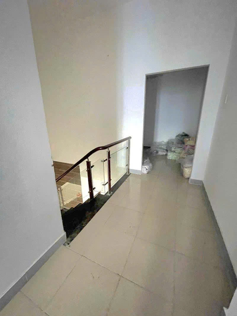 Bán Nhà  Lạc Long Quân - 5x19m2 - HXH VF3 - 2 tầng mới - Ảnh 4